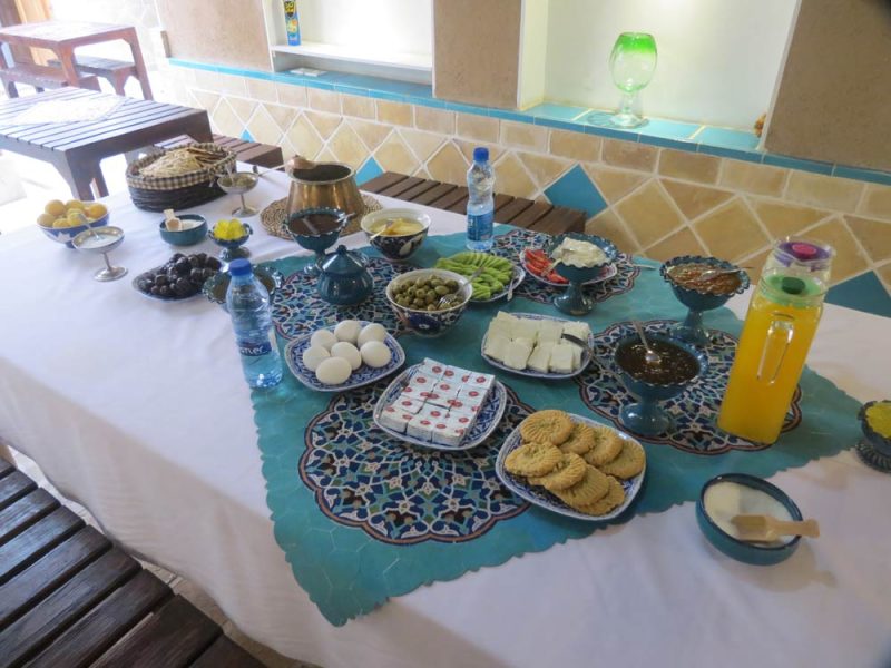 رستوران سنتی خانه تاریخی عادل